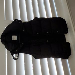 Black puffer vest